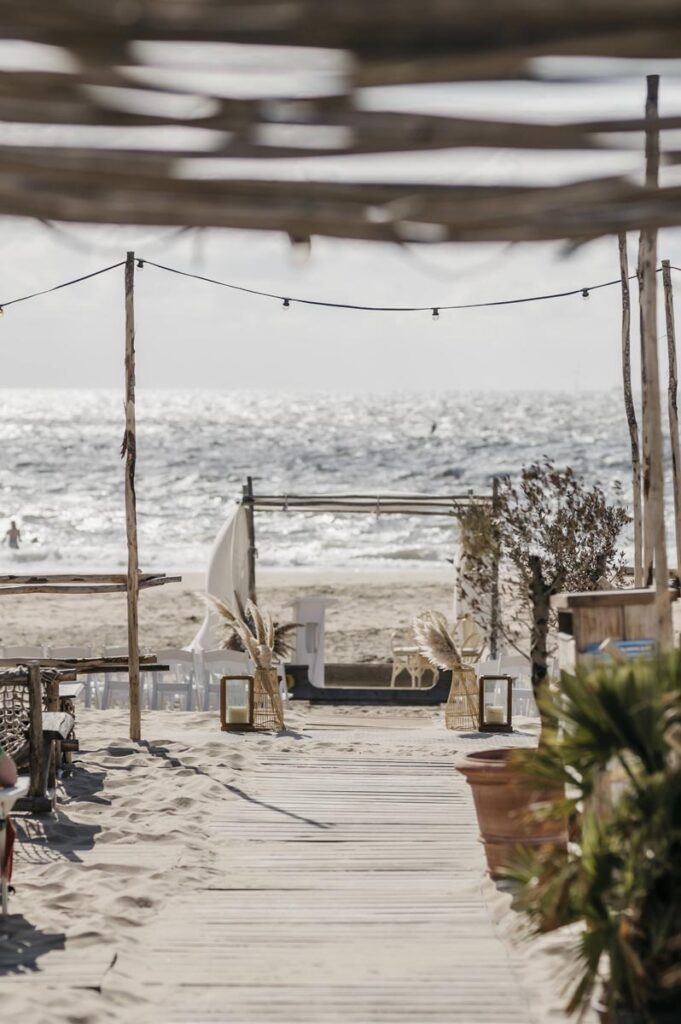 Trouwen aan zee webpagina. naast trouwen aan zee 1e foto rond Trouwen aan zee